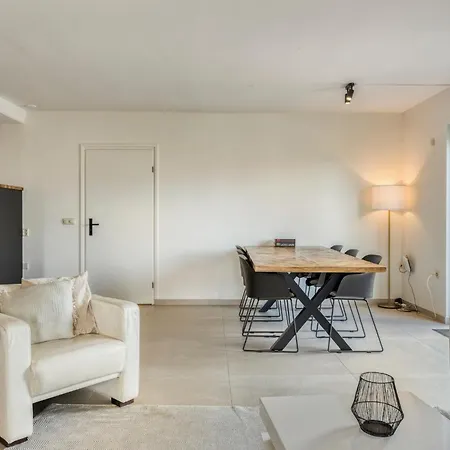 Aparthotel Hoeve De Eik 3*